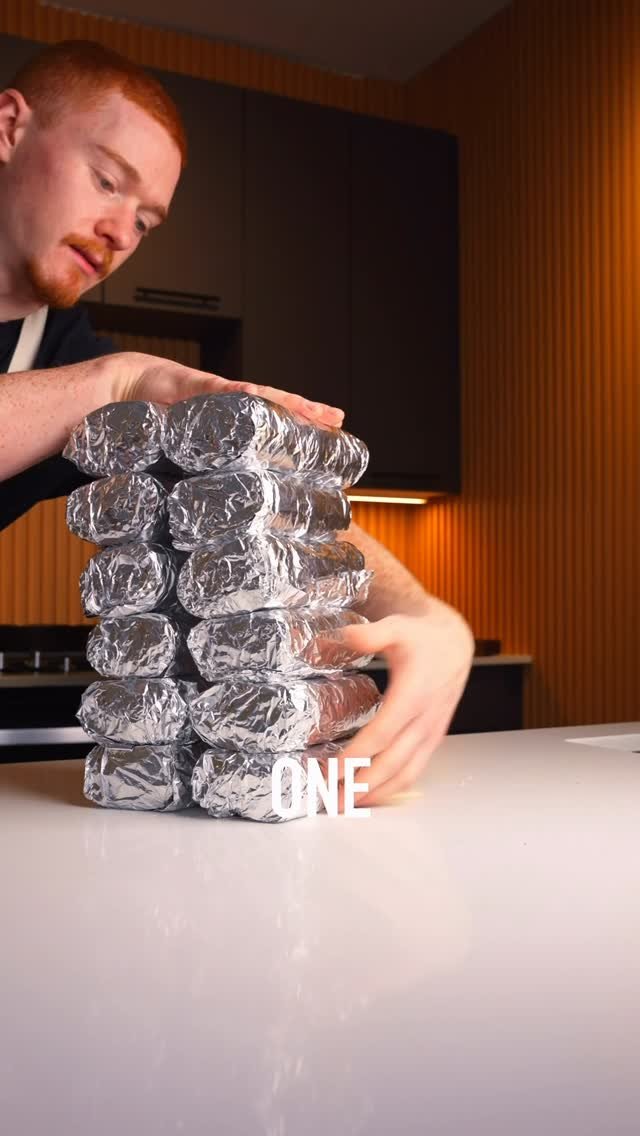 noahperlofit 게시물 이미지: XL Burritos For The Week‼️

These are so good,...