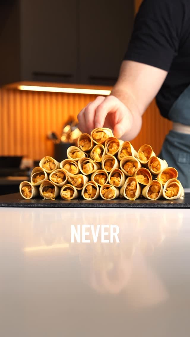 noahperlofit 게시물 이미지: Meal Prep Taquitos‼️

These are so good and...