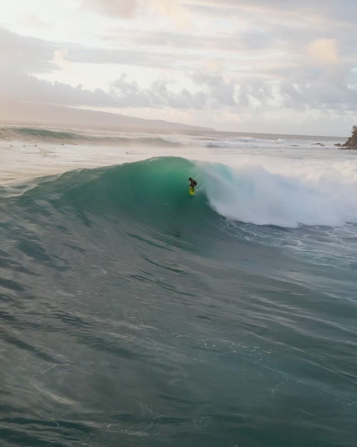 nobody_surf 게시물 이미지: 📼 Baked Airlines
🔗 Watch 9-min full edit via...