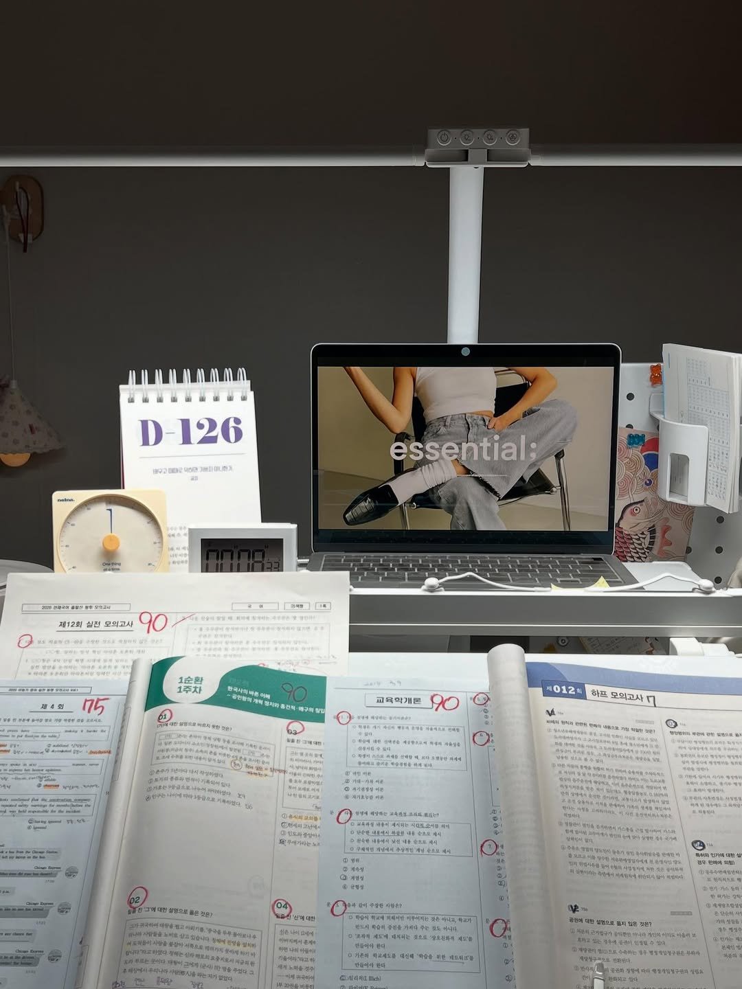 Photo by 공시생 노을 | 공부기록&루틴 on February 14, 2026. May be an image of studying, clipboard, desk, tablet, office and text.