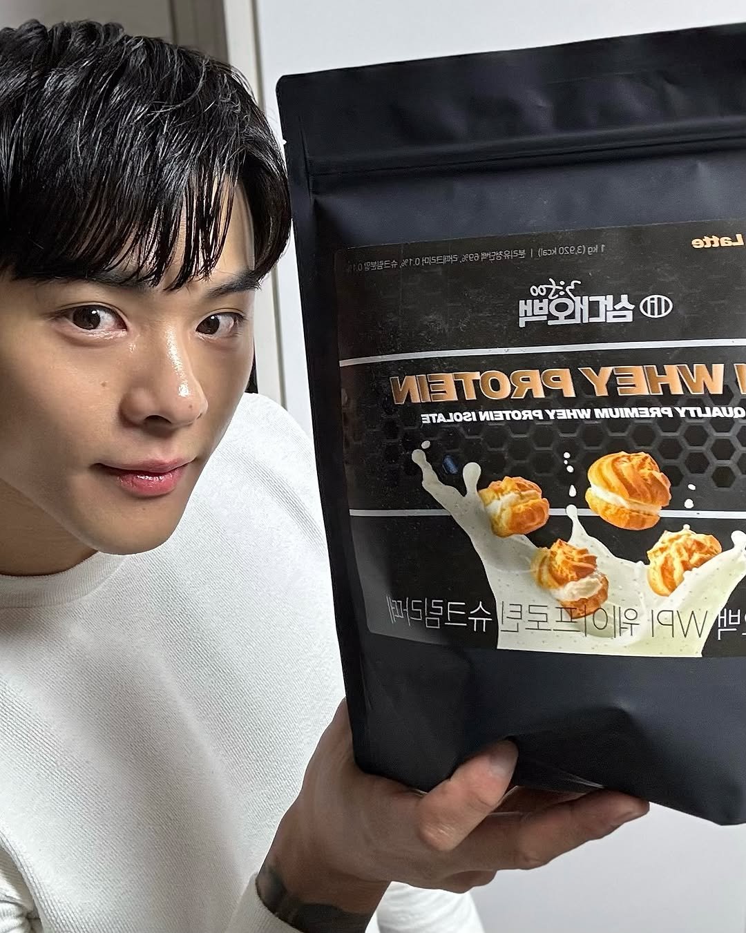 Photo shared by 박요한 (논난이) on December 20, 2025 tagging @samdae500_official. May be an image of wafer and text.