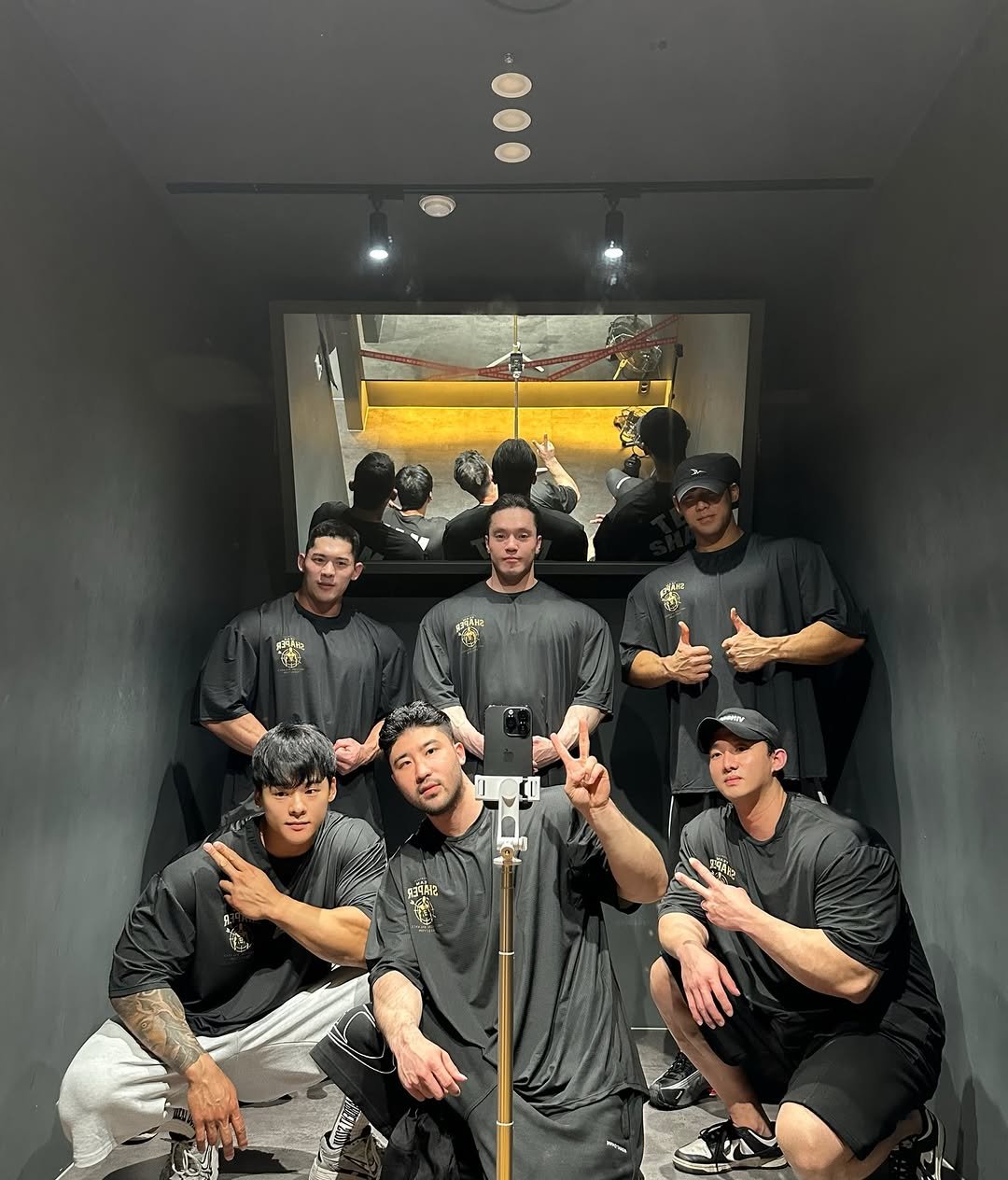 Photo shared by 이재석 on April 27, 2026 tagging @non_nan_p, @hongdaekwon, @k.d___y___, @yejiho92, @4xsize_190, and @team.shaper. May be an image of text.