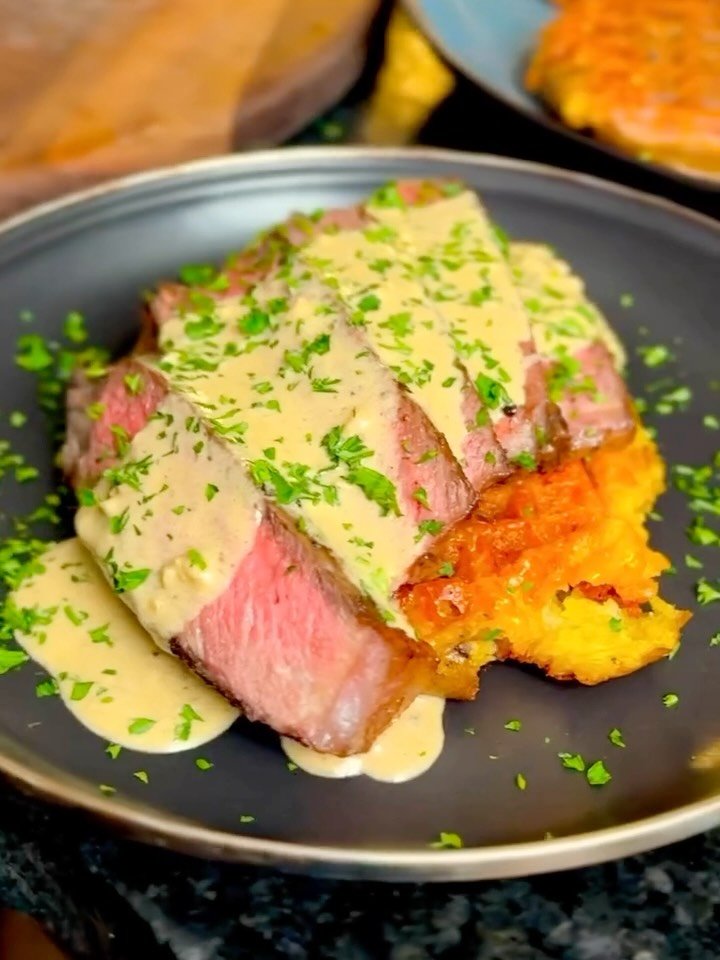 nourishing 게시물 이미지: Steak & Potato Waffles with Garlic Butter...