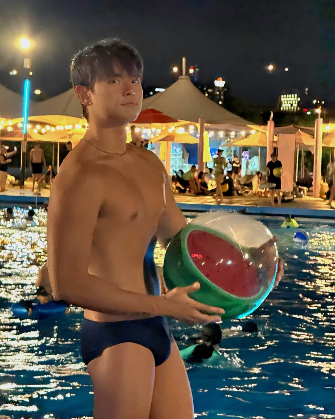Photo by 𝗝𝗮𝗲𝗦𝘂𝗻𝗴_𝗛𝘆𝘂𝗻 on August 10, 2025. May be an image of 5 people, watermelon, beach ball, ball, pool and text.