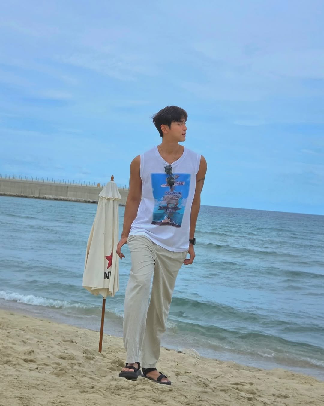 Photo by 𝗝𝗮𝗲𝗦𝘂𝗻𝗴_𝗛𝘆𝘂𝗻 on September 01, 2025. May be an image of 1 person, ocean and text.