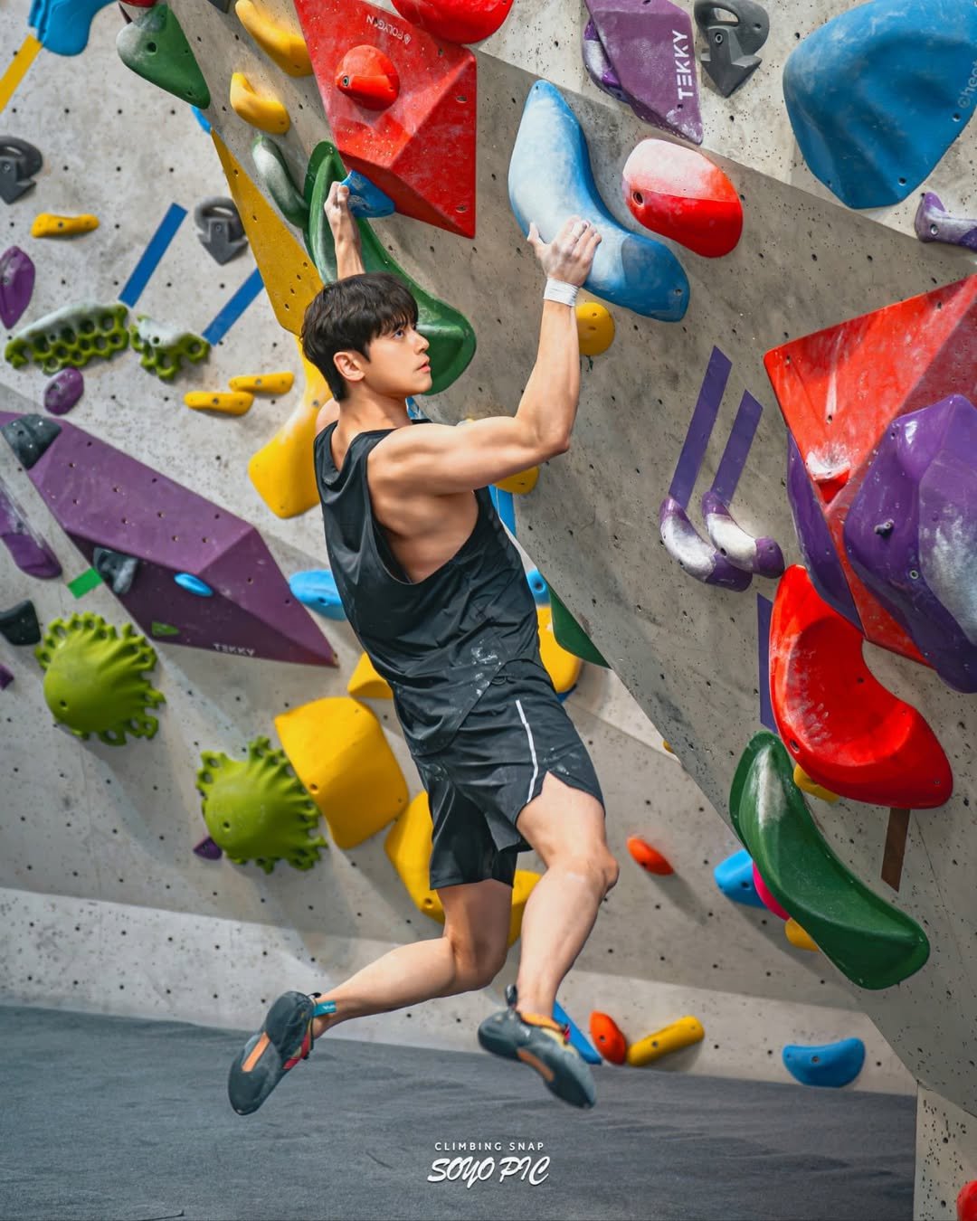 Photo shared by 𝗝𝗮𝗲𝗦𝘂𝗻𝗴_𝗛𝘆𝘂𝗻 on May 08, 2025 tagging @soyo_pic, and @seoulforest_ttukseom. May be an image of 1 person, climbing, pegboard, outdoors and text.