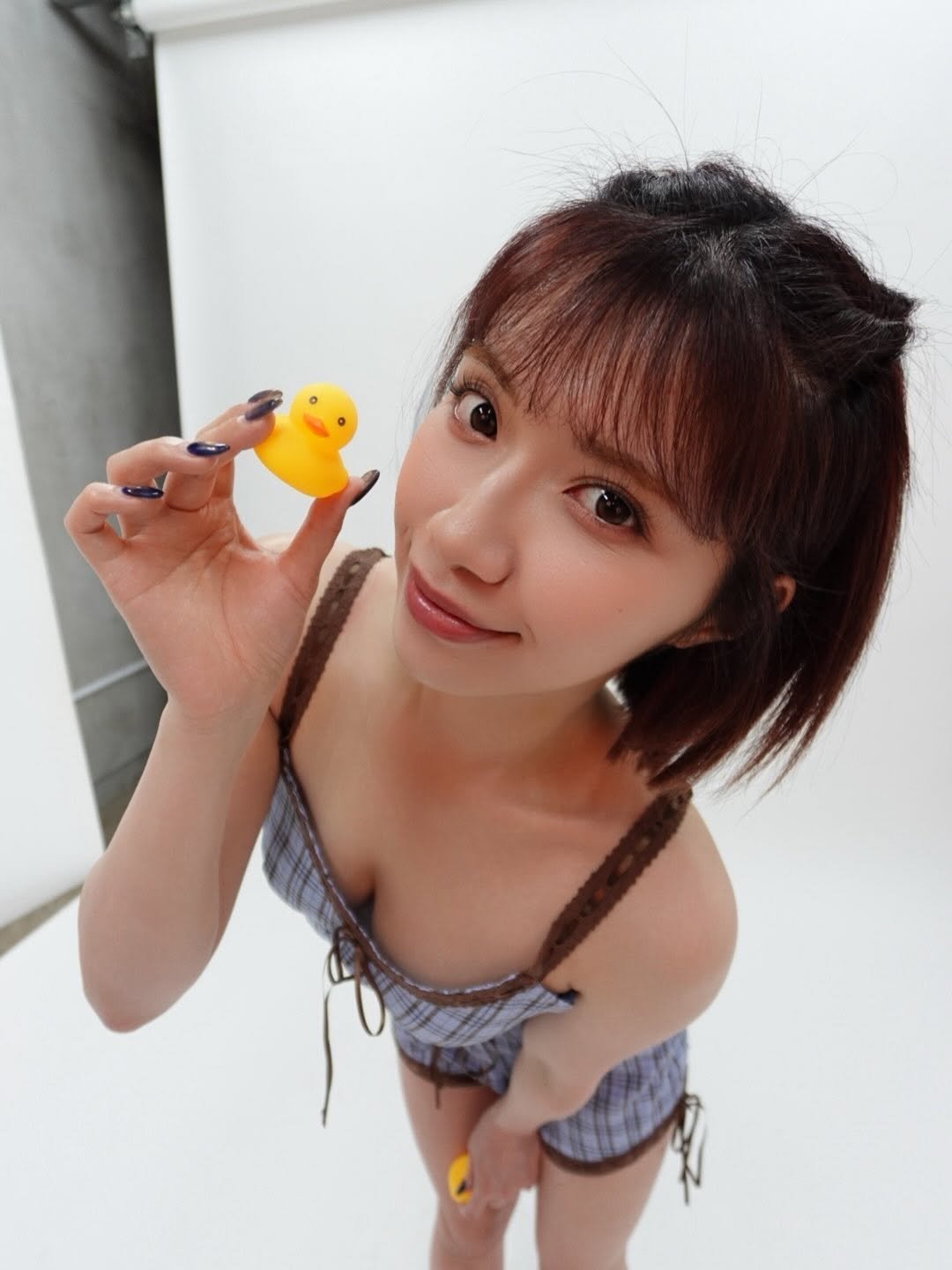 Photo by 石原　希望(いしはら　のぞみ) on April 11, 2026. May be an image of duck, bra and text.