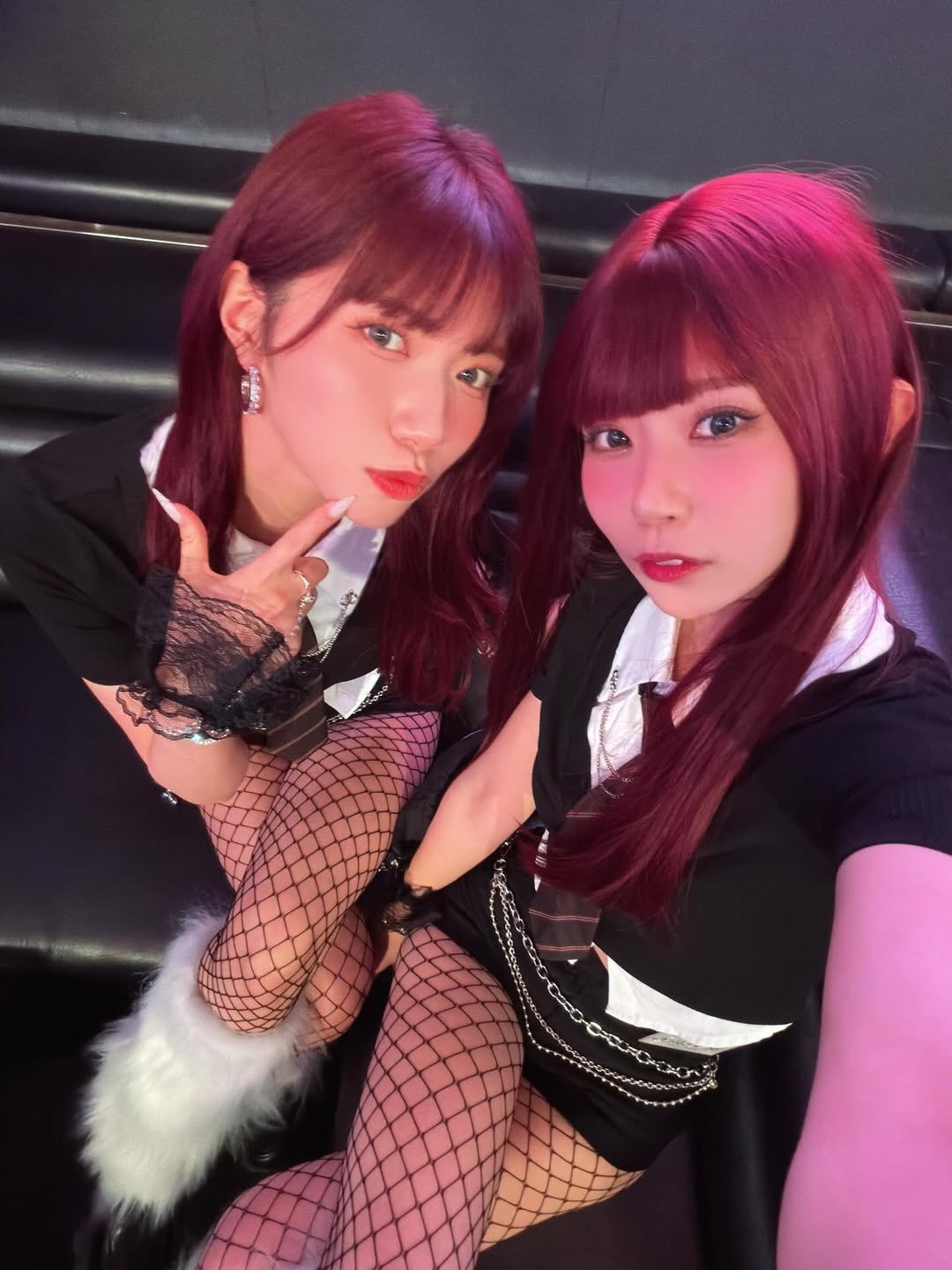 Photo shared by 石原　希望(いしはら　のぞみ) on December 19, 2025 tagging @aoi__ibuki. May be an image of one or more people, hair, fishnet stockings, costume and text.