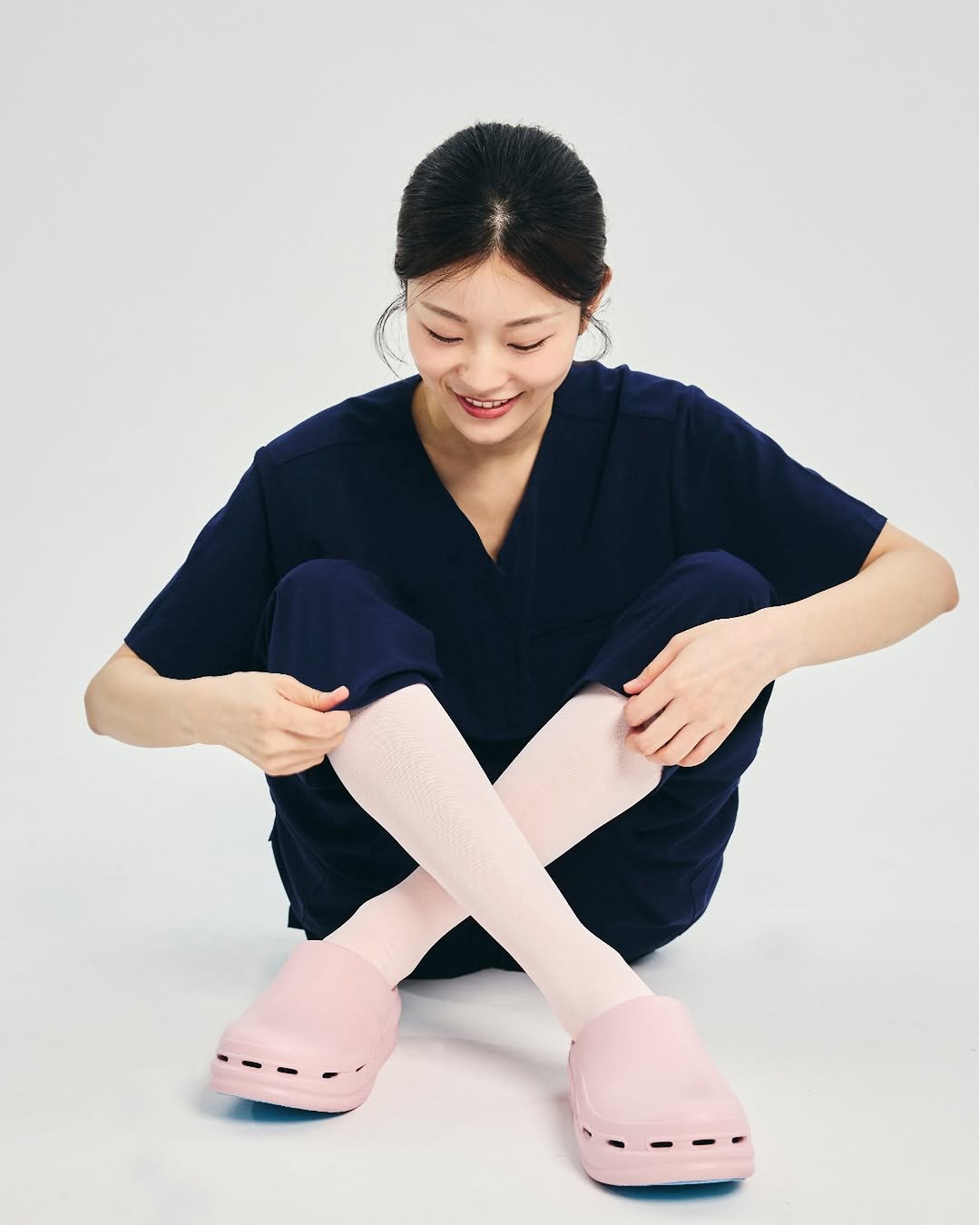 nurfit_official 게시물 이미지: 오래 서있는 날에도 다리가 가벼운 이유🪽

화이트·옐로우는 이미 품절!
데일리로...