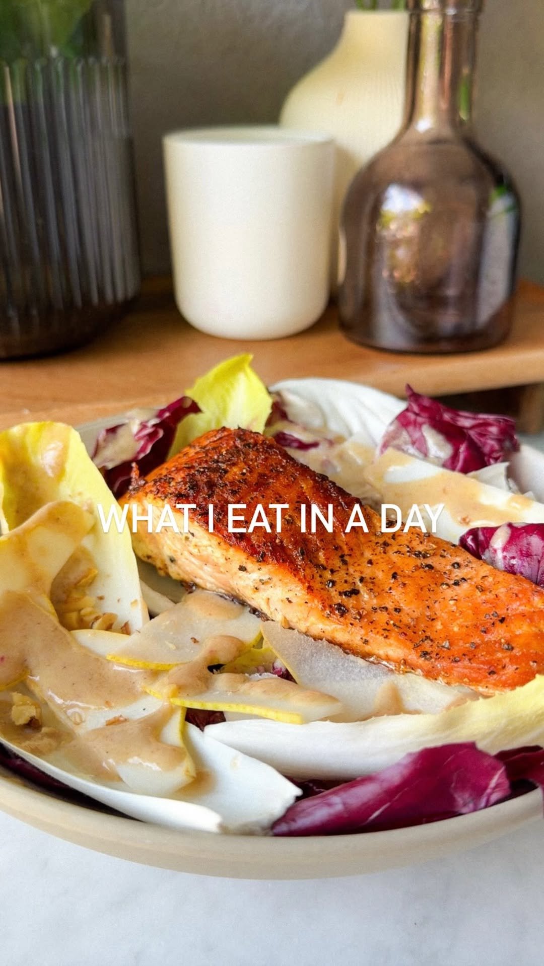 nutritionbykylie 게시물 이미지: What I eat in a day ft. @cawalnuts 

Walnuts...