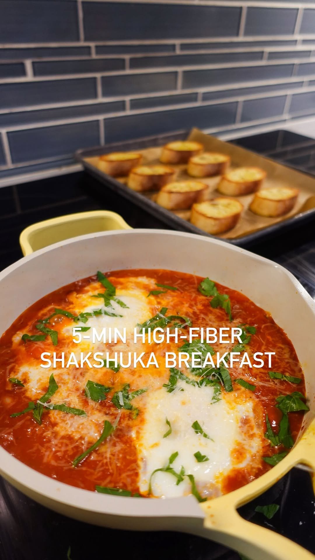 nutritionbykylie 게시물 이미지: Easy 5-min high-fiber shakshuka...