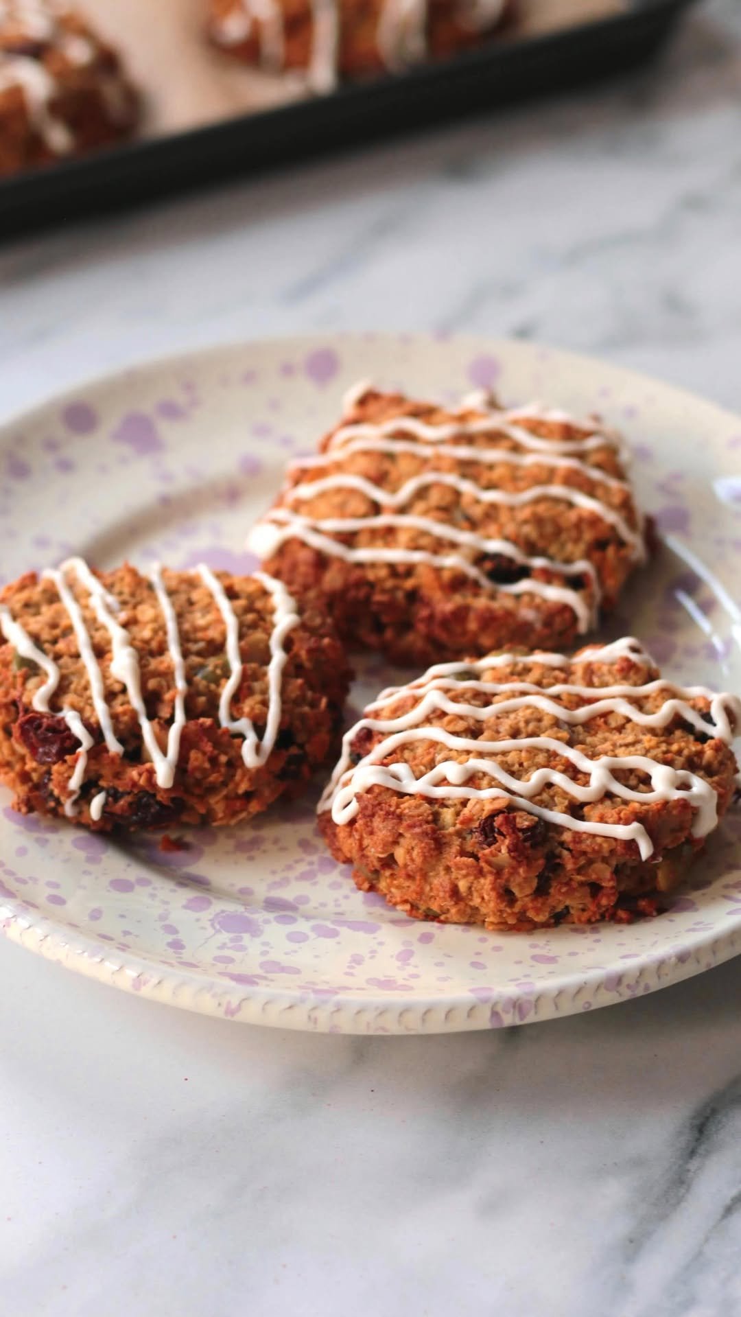 nutritiouslydelicia 게시물 이미지: These carrot cake inspired cookies are soft...