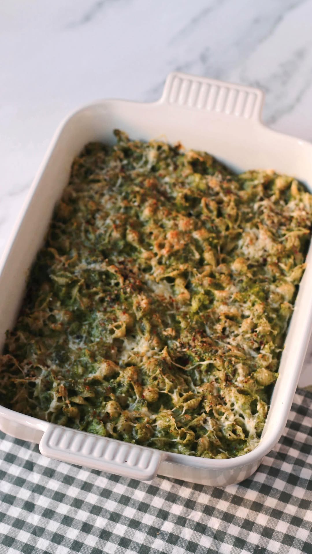 nutritiouslydelicia 게시물 이미지: This green mac & cheese is comfort food with a...