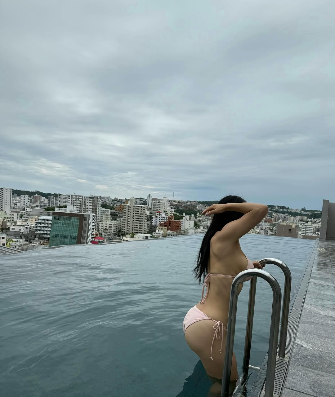 ny01082 게시물 이미지: ..뜨거웠던 스토리였는데..🔥

퐁룍적인 구도ㅋ ㅋ
기본은 갖추어져...