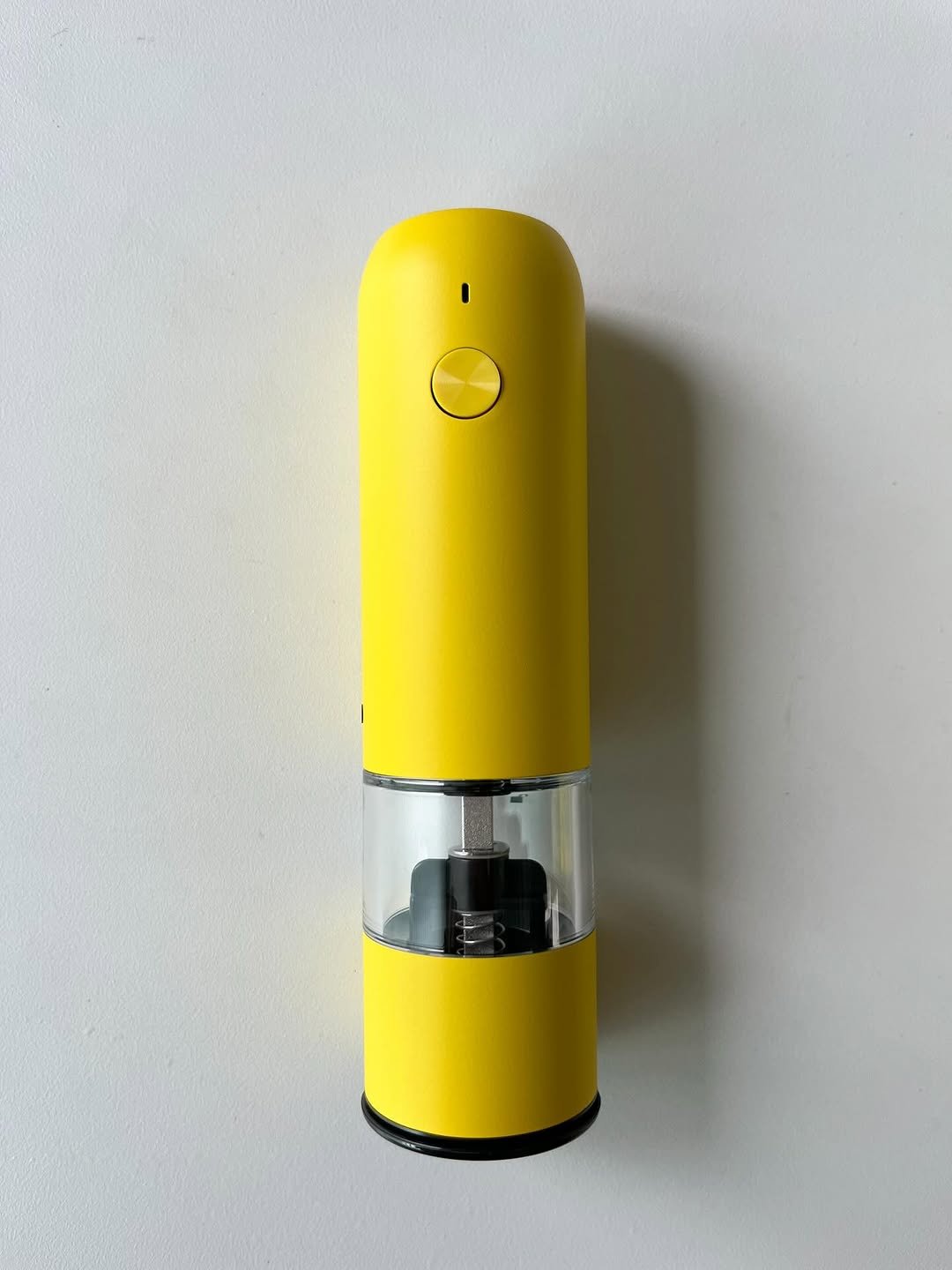Photo by Ö PEPPER | 오페퍼 후추전문점 on August 25, 2025. May be an image of lighter, grinder, flashlight, battery, thermometer and text.