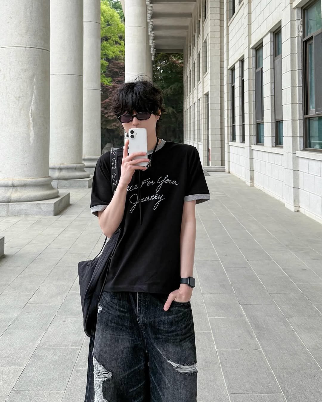 o__jae_ 게시물 이미지: 내일부터 업데이트되는 유어너스 여름 제작!
이 코디는 꼭 이렇게 입어주세요🖤