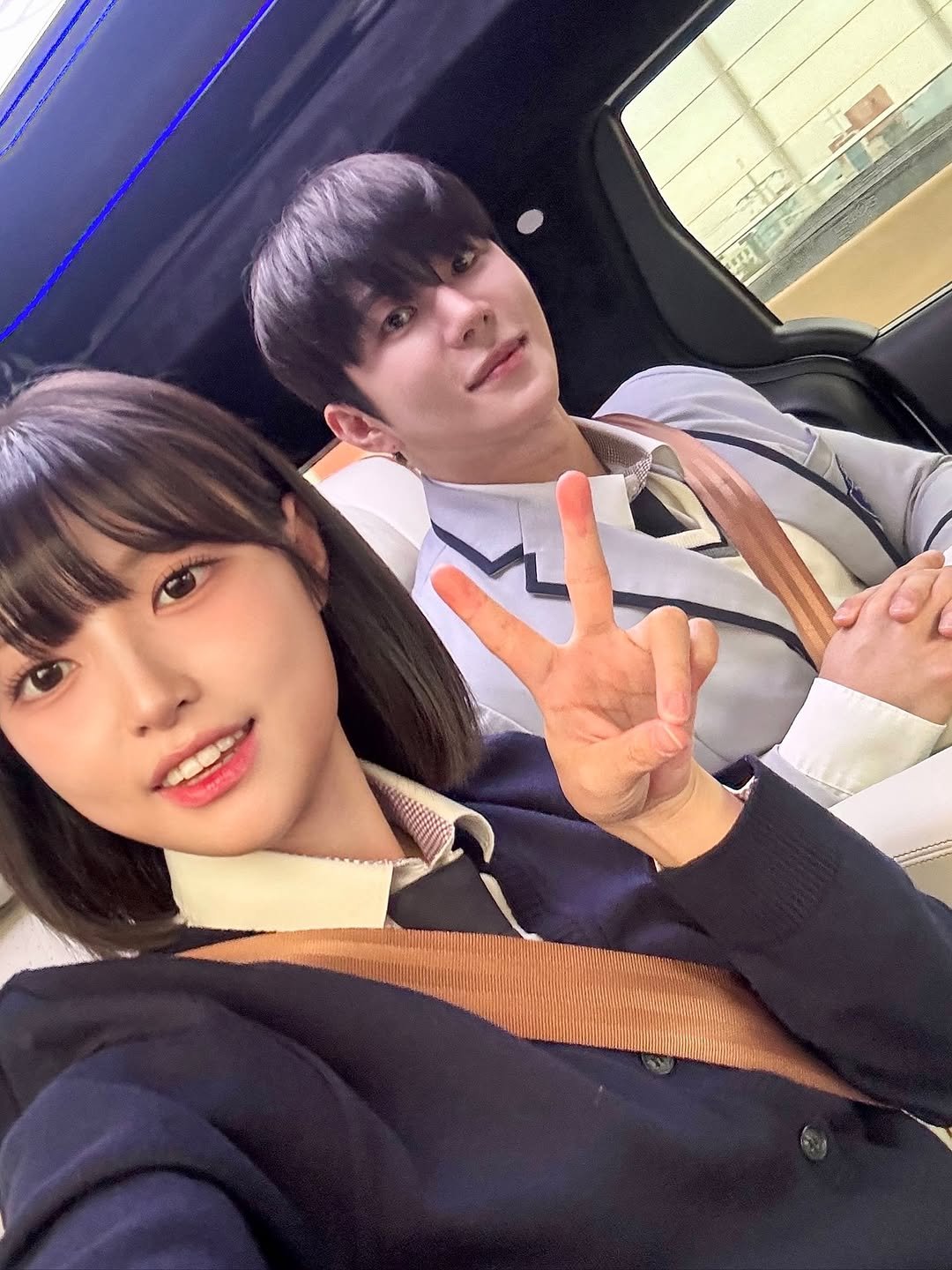 Photo shared by 박다혜 on November 03, 2025 tagging @maktub_world. May be an image of one or more people, bangs and text.