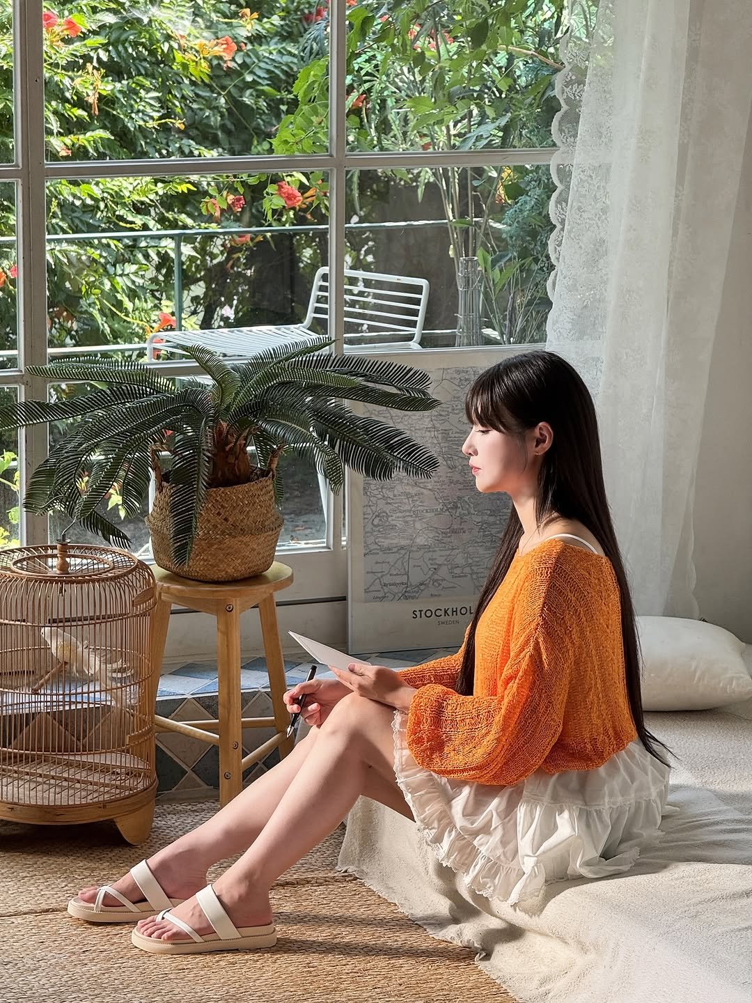 Photo by 박다혜 on August 08, 2025. May be an image of 1 person, sleepwear, slingback shoes, dress, cardigan, sandals and text.