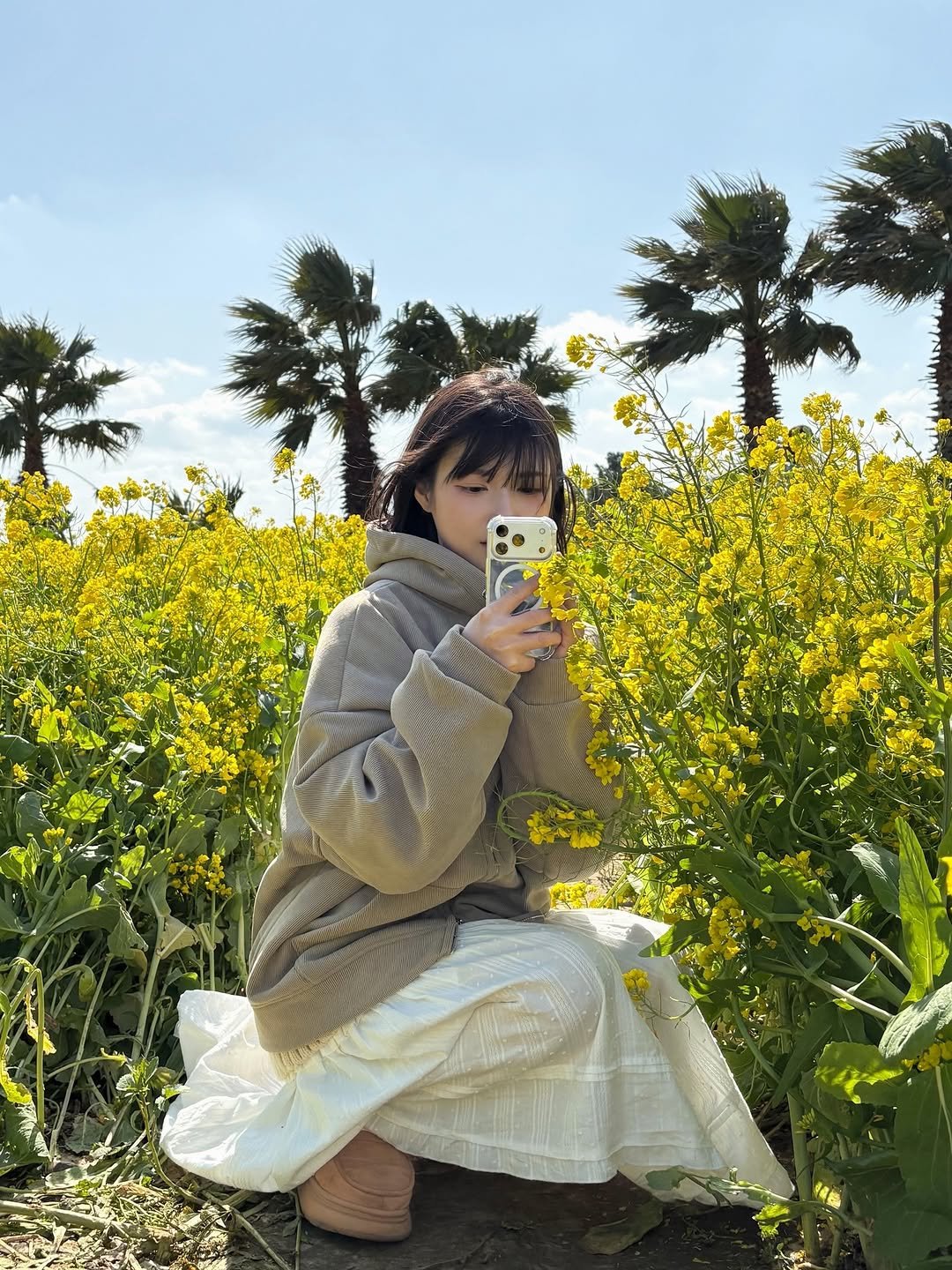 Photo by 박다혜 on March 15, 2026. May be an image of flower, outdoors and text.