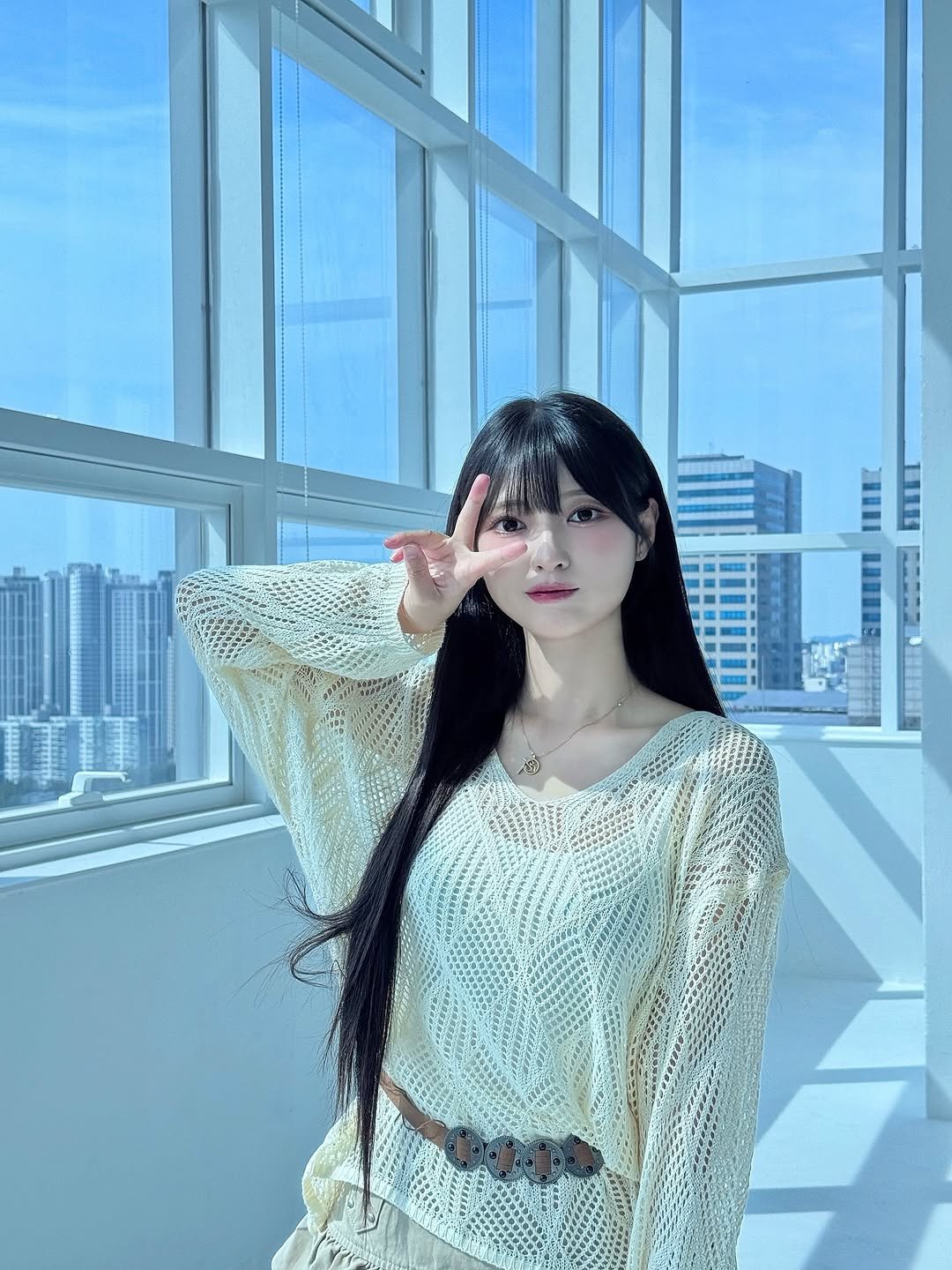 Photo by 박다혜 on October 06, 2025. May be an image of 1 person, hair, top and text.