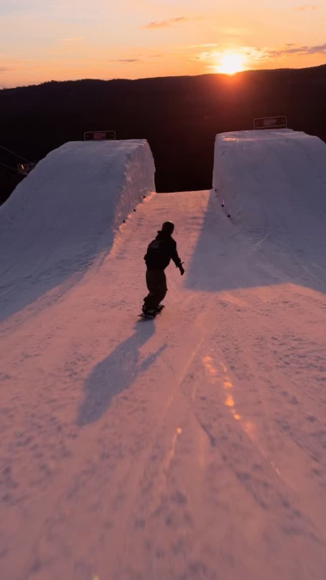 oakleysnowboarding 게시물 이미지: @mia_brookes Overall winning at @ripoffsession...