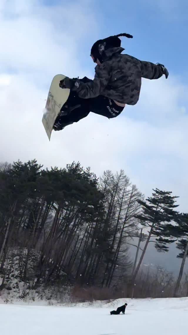 oakleysnowboarding 게시물 이미지: quick lap with @minsikworld insane style and...