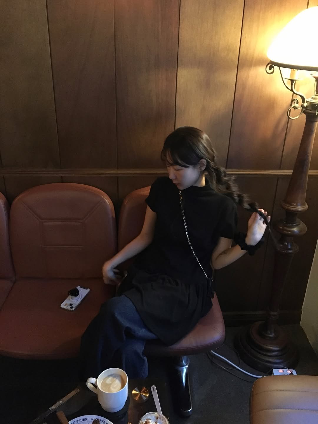 Photo by 오베럴 | obetter on November 30, 2025. May be an image of smoking, phone, telephone, cigarette and text.