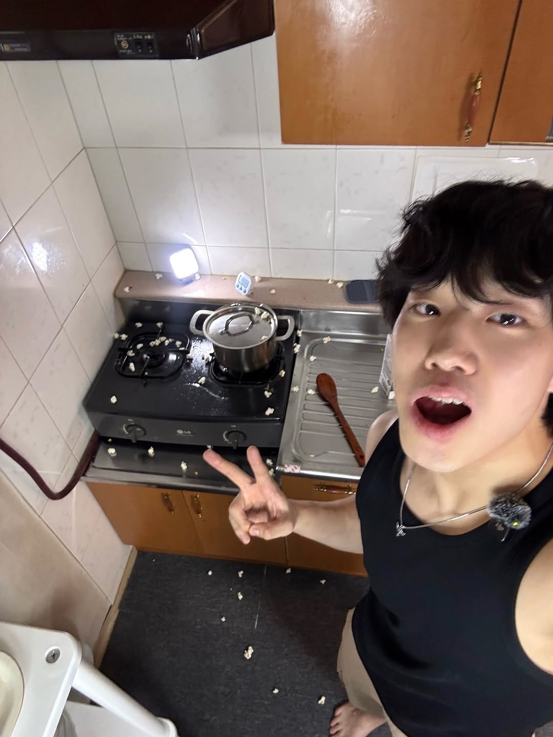 Photo by 오담사리🏠☁️ on July 26, 2025. May be an image of spatula, cooker and text.