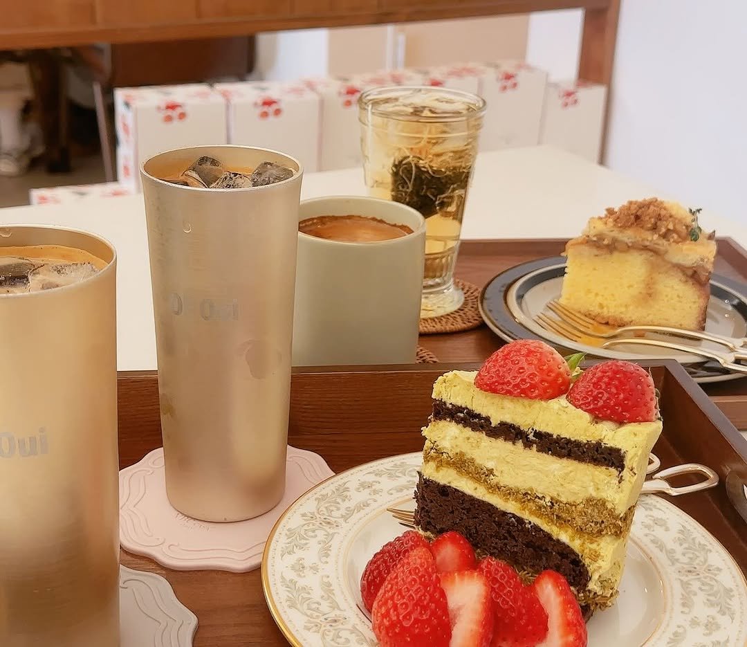 Photo by OF Oui 오브위 on March 19, 2026. May be an image of chiffon cake, cheesecake, tiramisu and text.