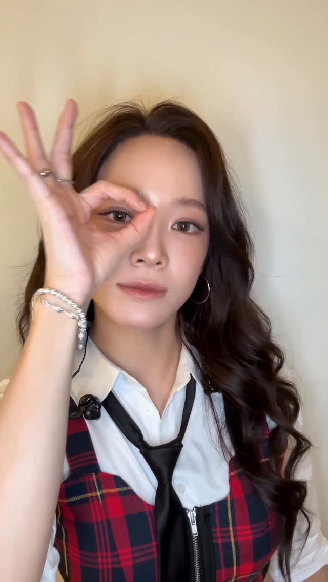 official_kimsejeong 게시물 이미지: (˶ᵔ ᵕ ᵔ˶) 👌
 
#김세정 #KIMSEJEONG
#열번째편지...