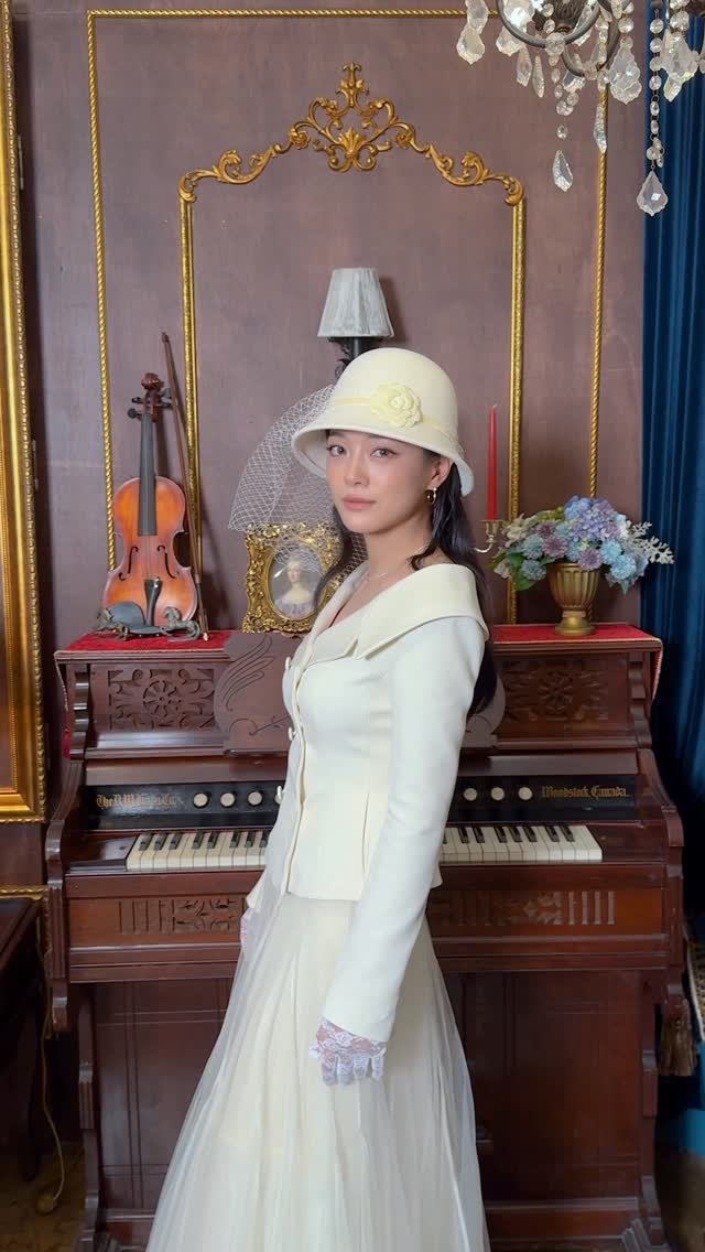 official_kimsejeong 게시물 이미지: 이쁜이는 뒤를 돌아봅니다 ❥･•
 
#김세정 #KIMSEJEONG
#세정...