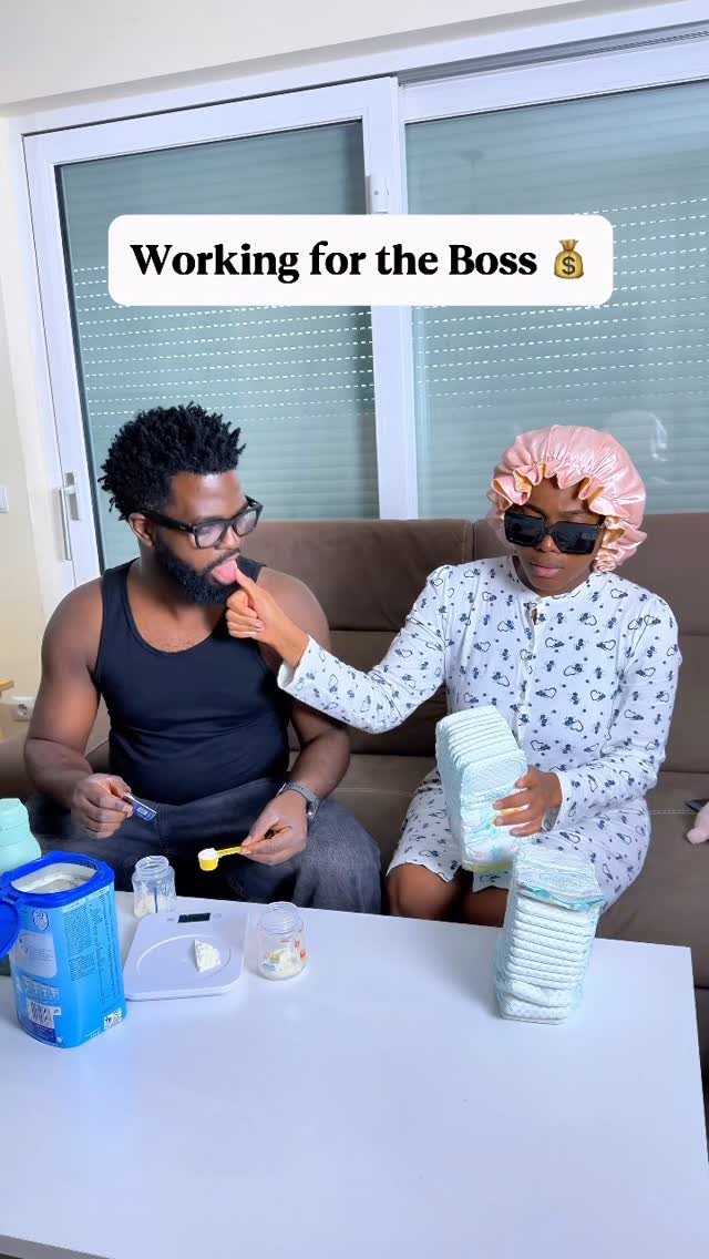 official_kktwins 게시물 이미지: Working for the BOSS