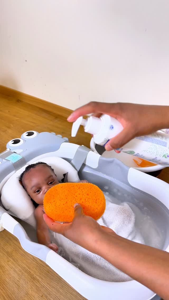 official_kktwins 게시물 이미지: Spa day for baby Kendrick