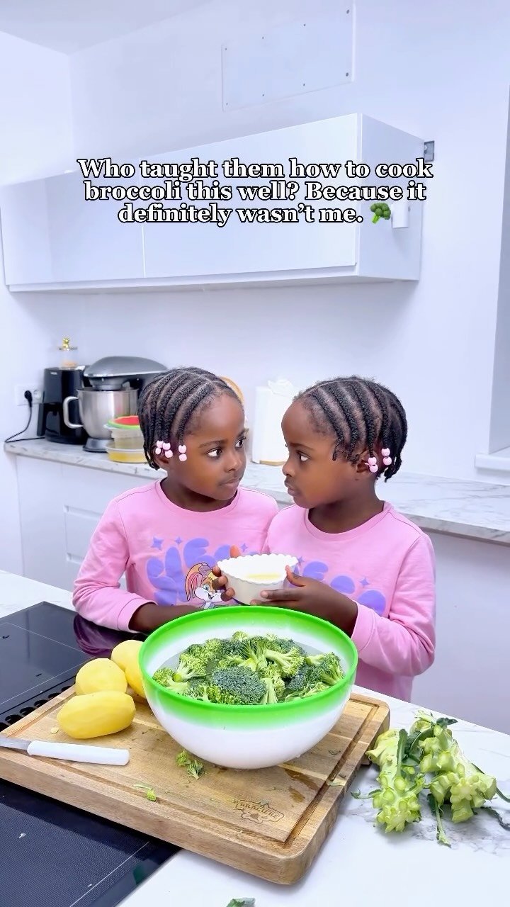 official_kktwins 게시물 이미지: They made the most delicious broccoli and...