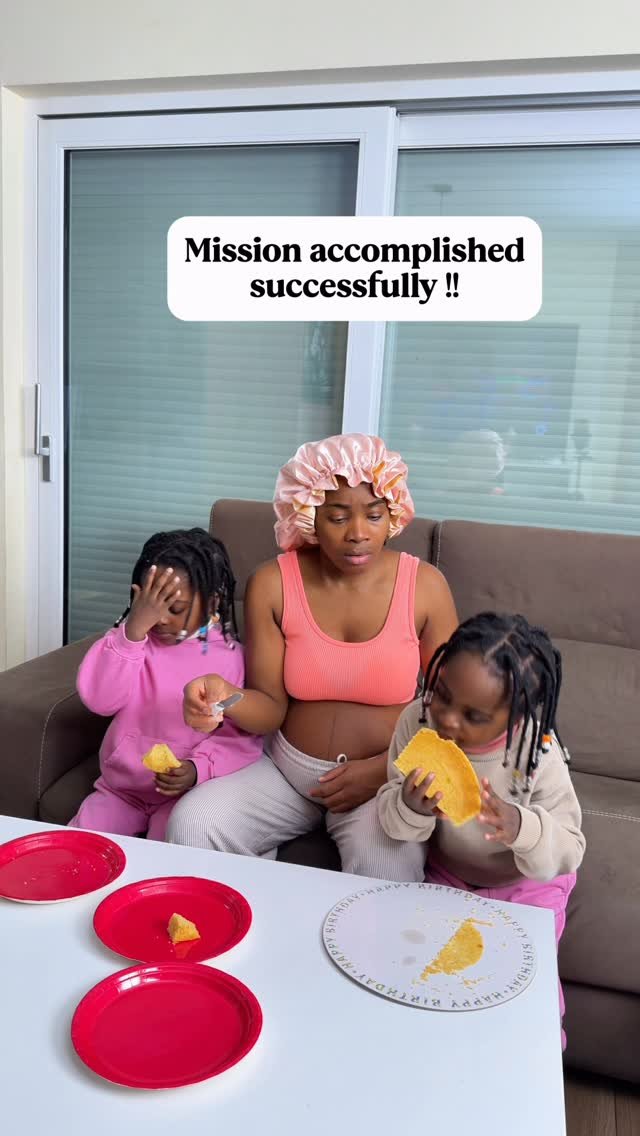 official_kktwins 게시물 이미지: Kim grabbing all the opportunities that comes...