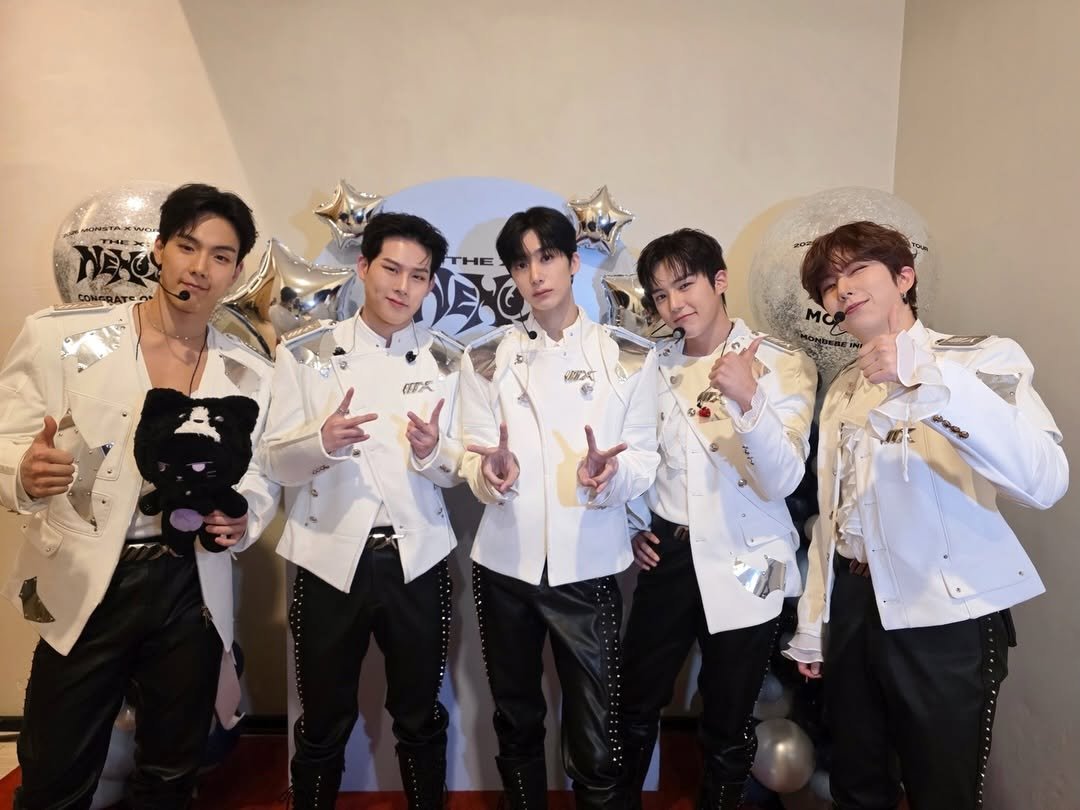 Photo by 몬스타엑스 MONSTA X on April 18, 2026. May be an image of one or more people, bangs and text.