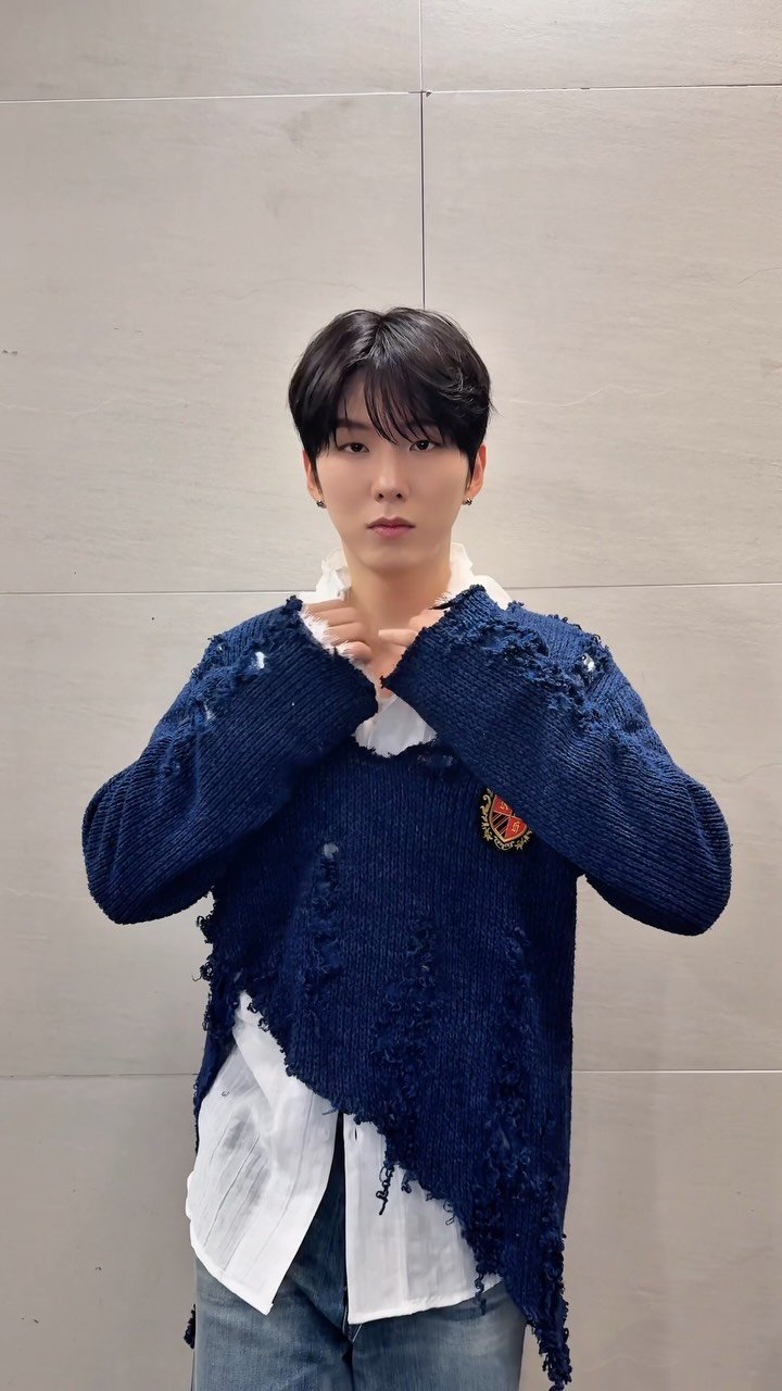 official_monsta_x 게시물 이미지: ✌️ ✌️

#KIHYUN #기현
#BORDERLINE
#SoGood