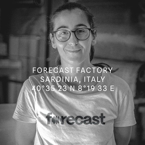 Photo by Forecast Surf on November 08, 2025. May be an image of text that says 'FORECAST FACTORY SARDINIA, ITALY 40°35.23 0°3523N8°1933E 23 8°19 33E 33 E forecast'.