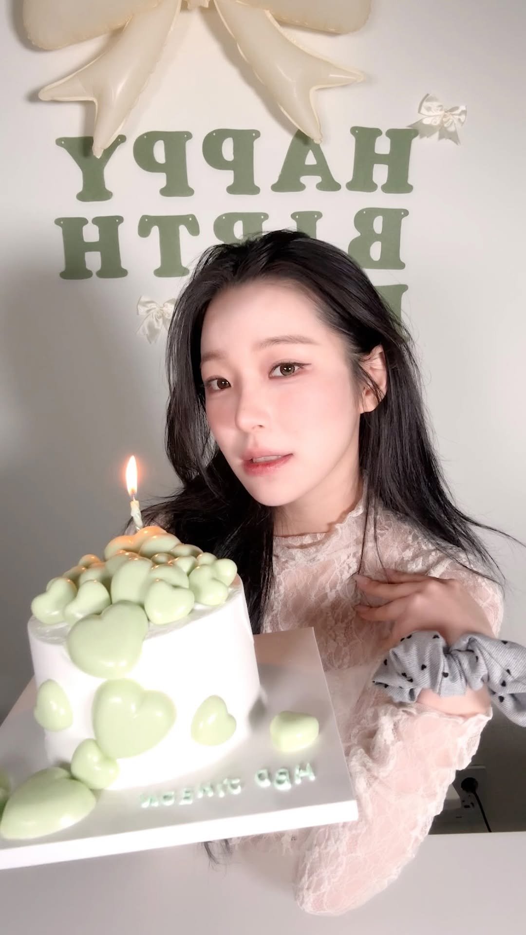 officialfromis_9 게시물 이미지: ᯓ ✰ ITS MY BIRTHDAYYYY ✰ ᯓ

#fromis_9...