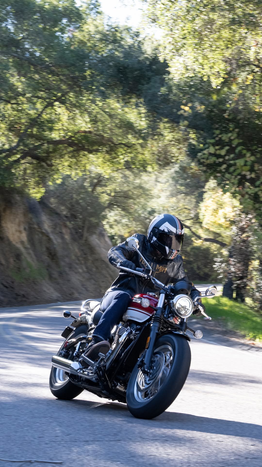 officialtriumph 게시물 이미지: The Speedmaster is carefully crafted and...