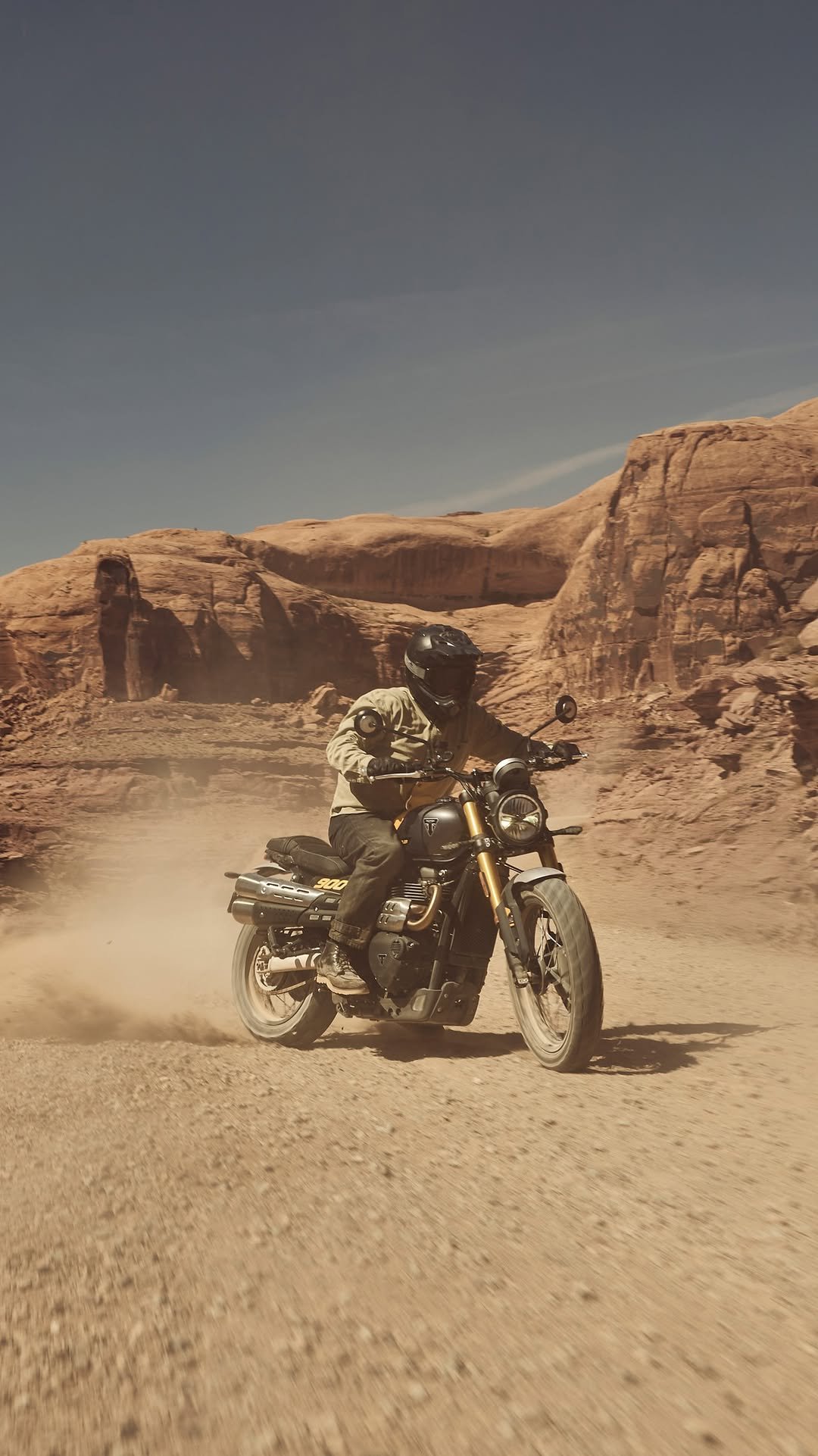 officialtriumph 게시물 이미지: The Scrambler 900 is engineered...