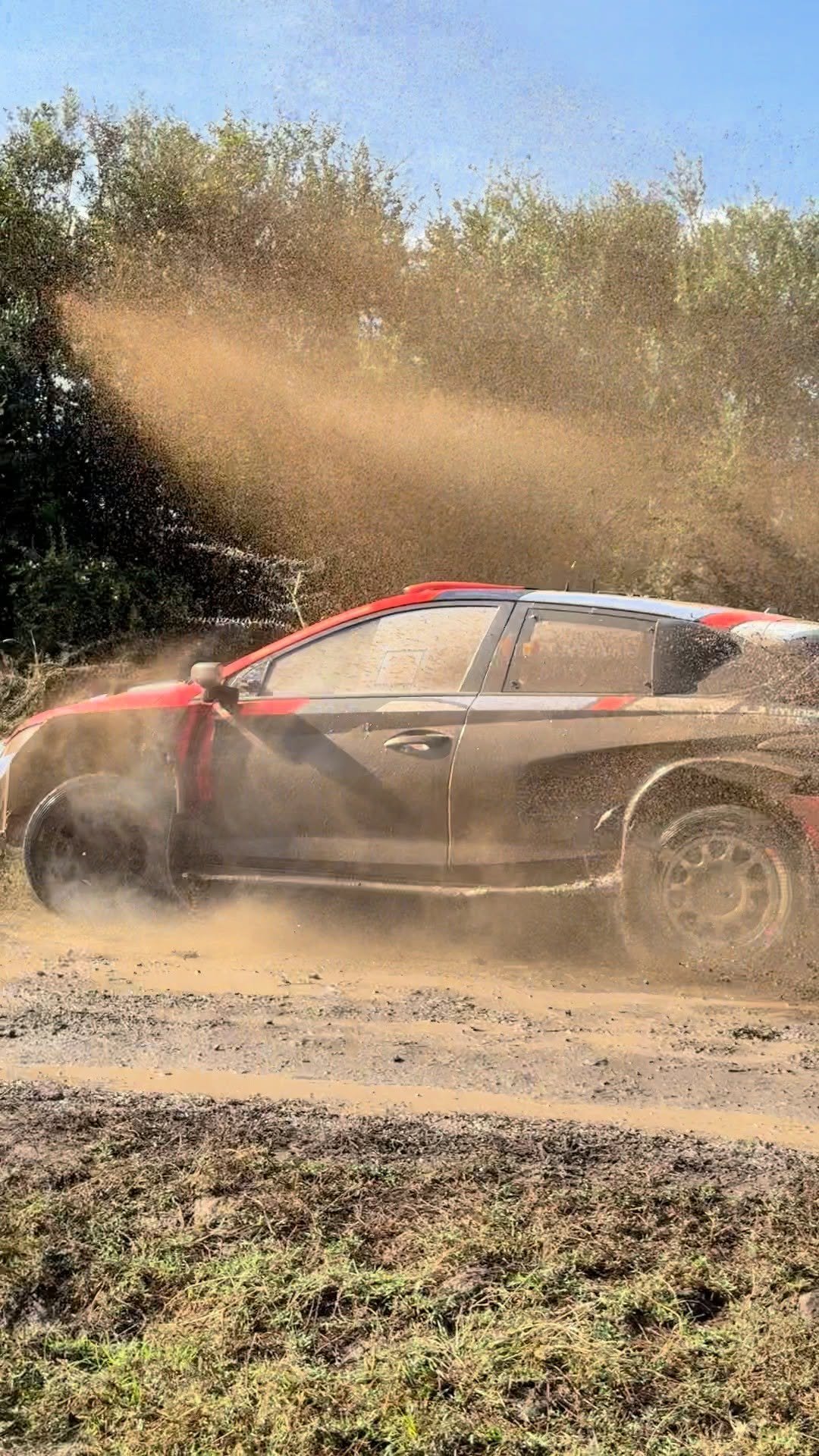 officialwrc 게시물 이미지: Rallying - it's unique 😏

#WRC