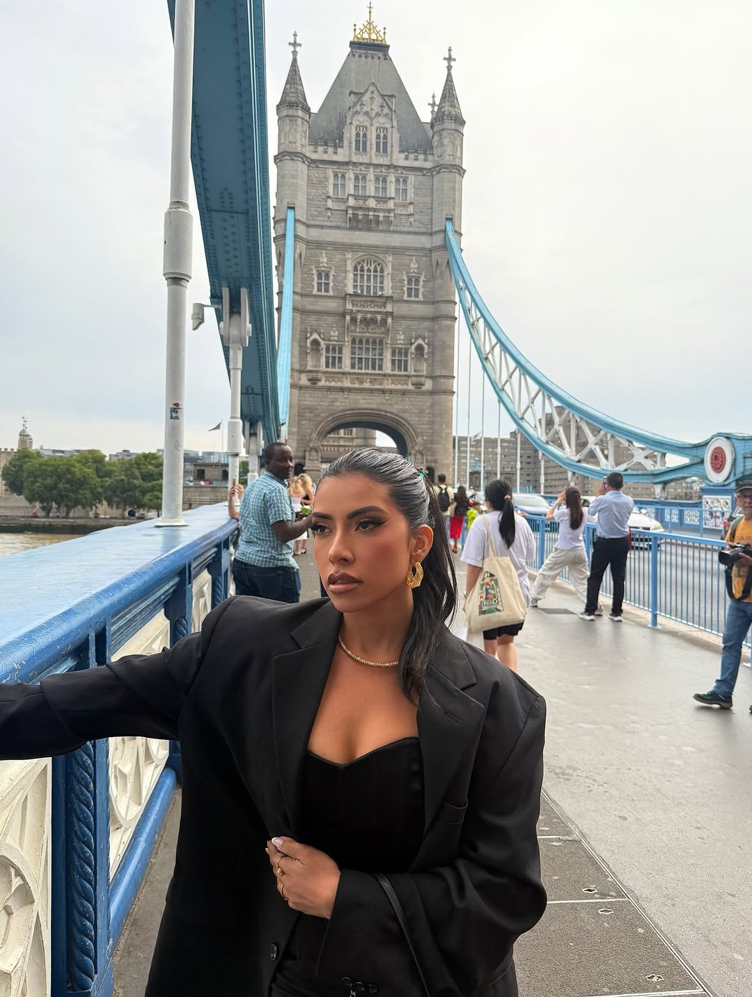 Photo shared by Ingrid Ohara on August 12, 2025 tagging @prfly24. May be an image of 6 people and Tower Bridge.