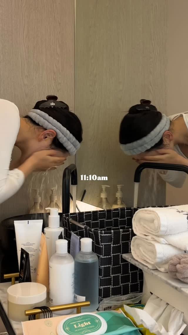 ohmyseon 게시물 이미지: My Skin Care Day, Vlog✨

피부 속건조 때문에 듀얼젠 스킨부스터...