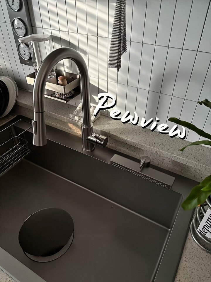 ohoo_house 게시물 이미지: 요즘 핫한 사각싱크볼 나도 한번 바꿔볼까?
했지만 가격도 만만치 않고 
대공사...