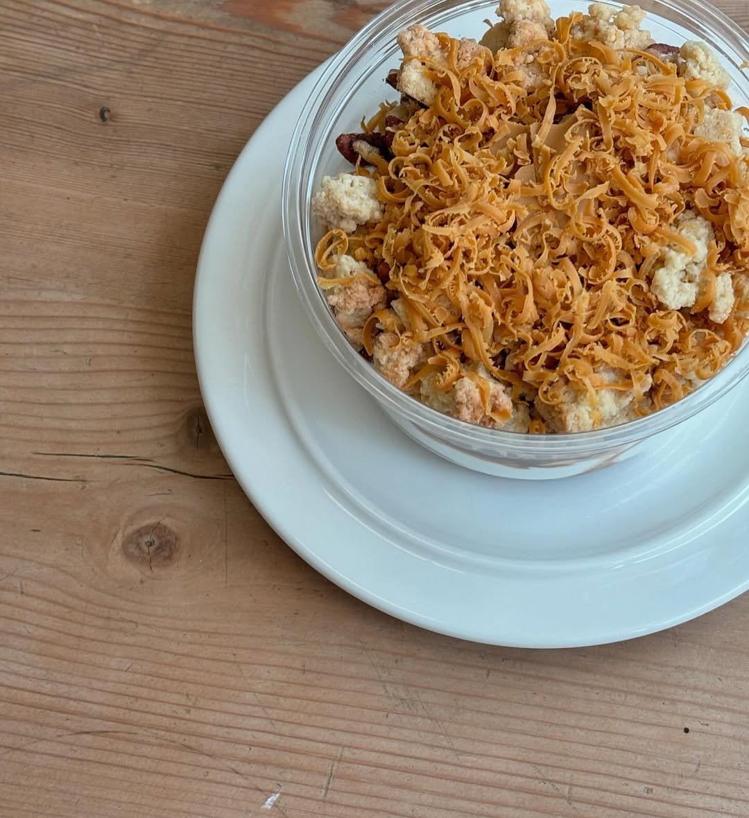 Photo by 리브인오후 on April 01, 2025.