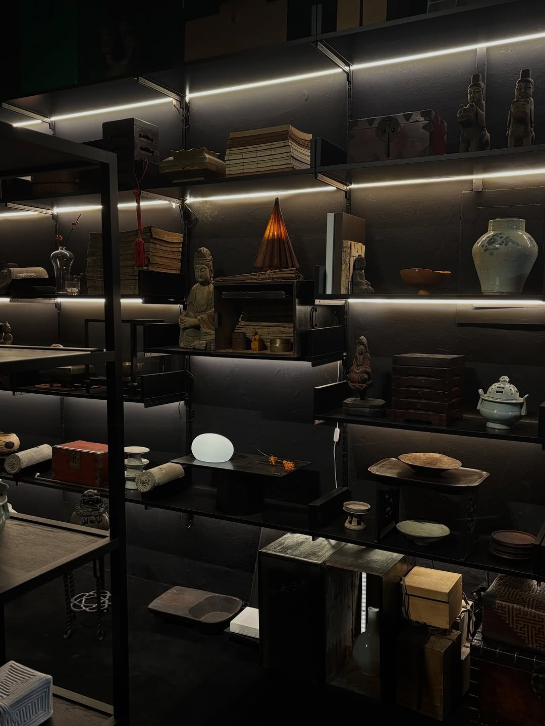 Photo shared by 오이뮤 / OIMU® on February 07, 2026 tagging @ofjec_t. May be an image of display case, shelf and text.