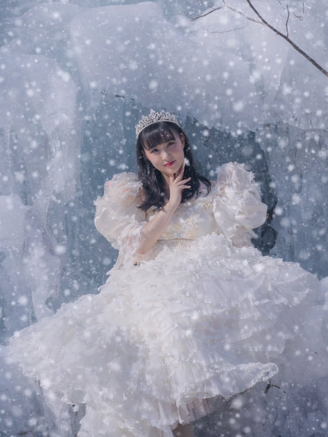 Photo by 🦋Minji Kim (Minhwa)🦋 on March 11, 2026. May be an image of one or more people, makeup, headdress, dress, gown and text.