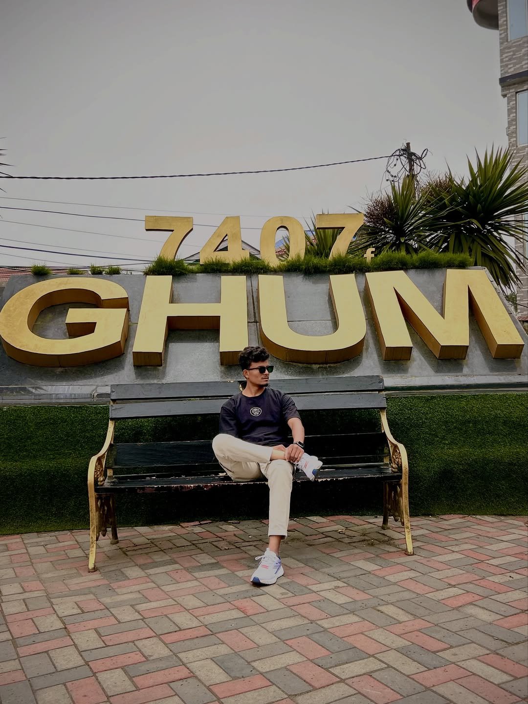 oli_stunt_01 게시물 이미지: 7407 feet ⛰️🏔️