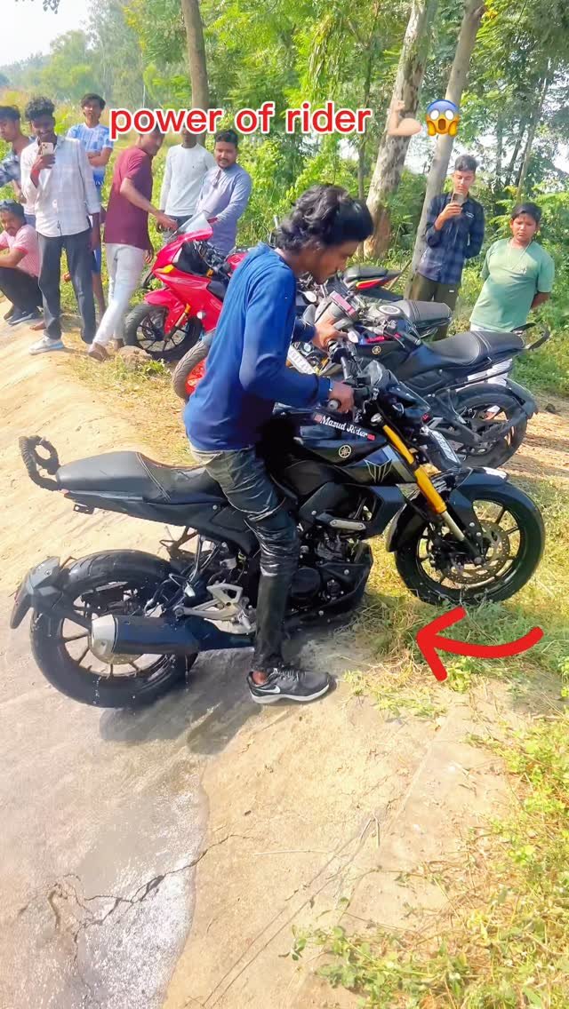 oli_stunt_01 게시물 이미지: rider power 😱👀🚀💪🏻😂
.
.
.
#rider #bikelife...